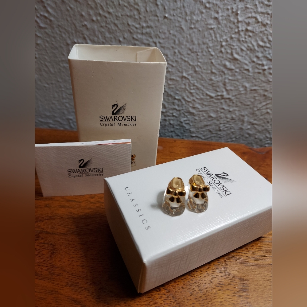 Swarovski Crystal Baby Shoes ---New In Box